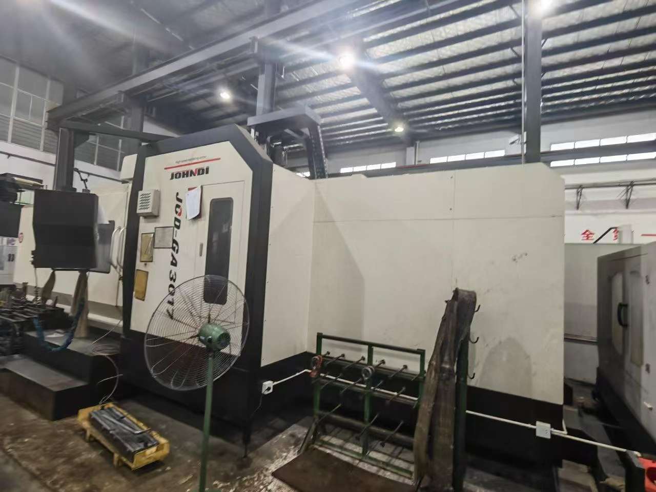 Used Gantry Milling Machine 3017 with Fanuc Control photo 4