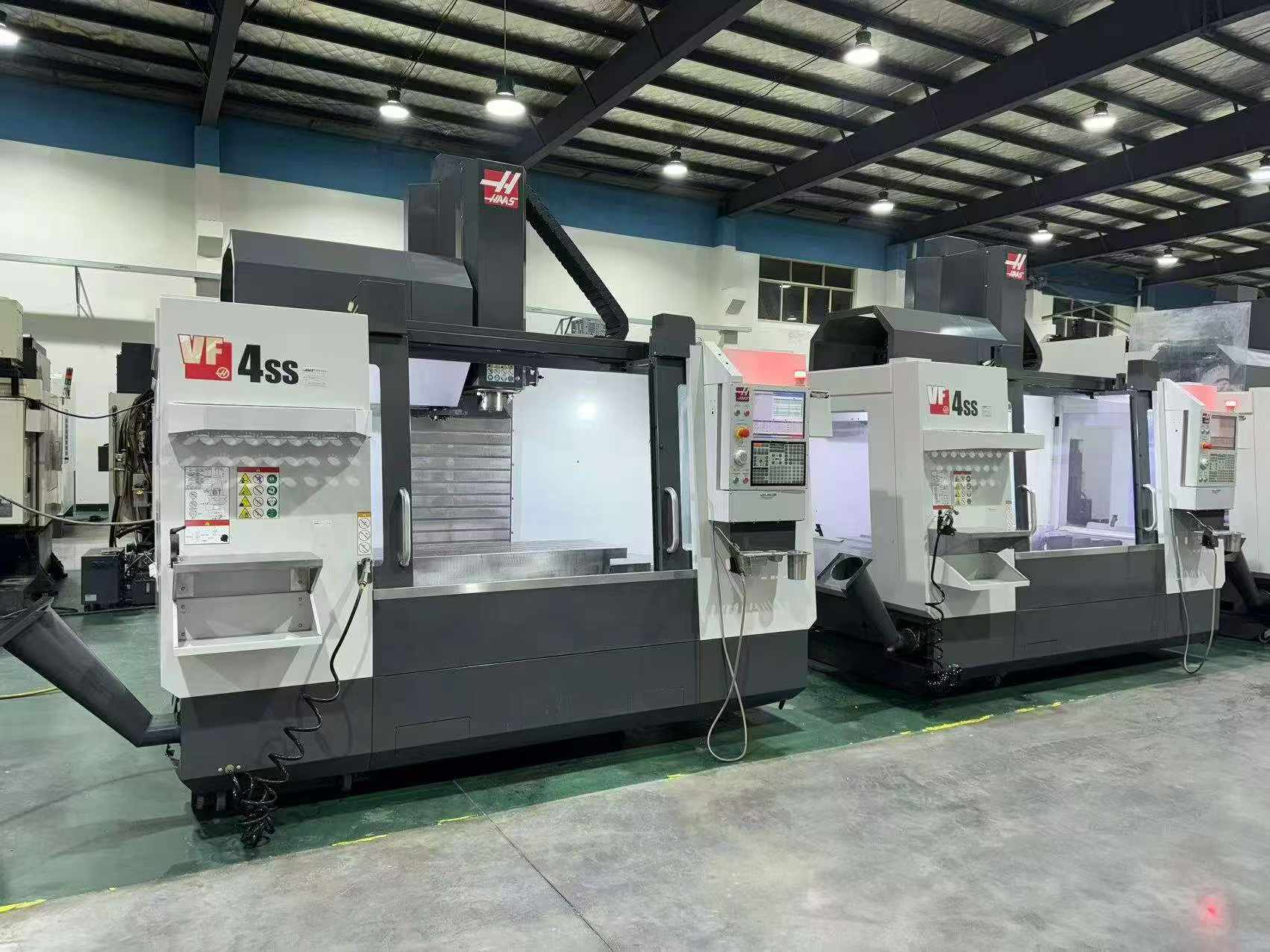 Used Haas VF-4 SS Machining Center photo 1