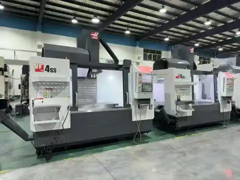 Centro de Mecanizado Haas VF-4 SS Usado