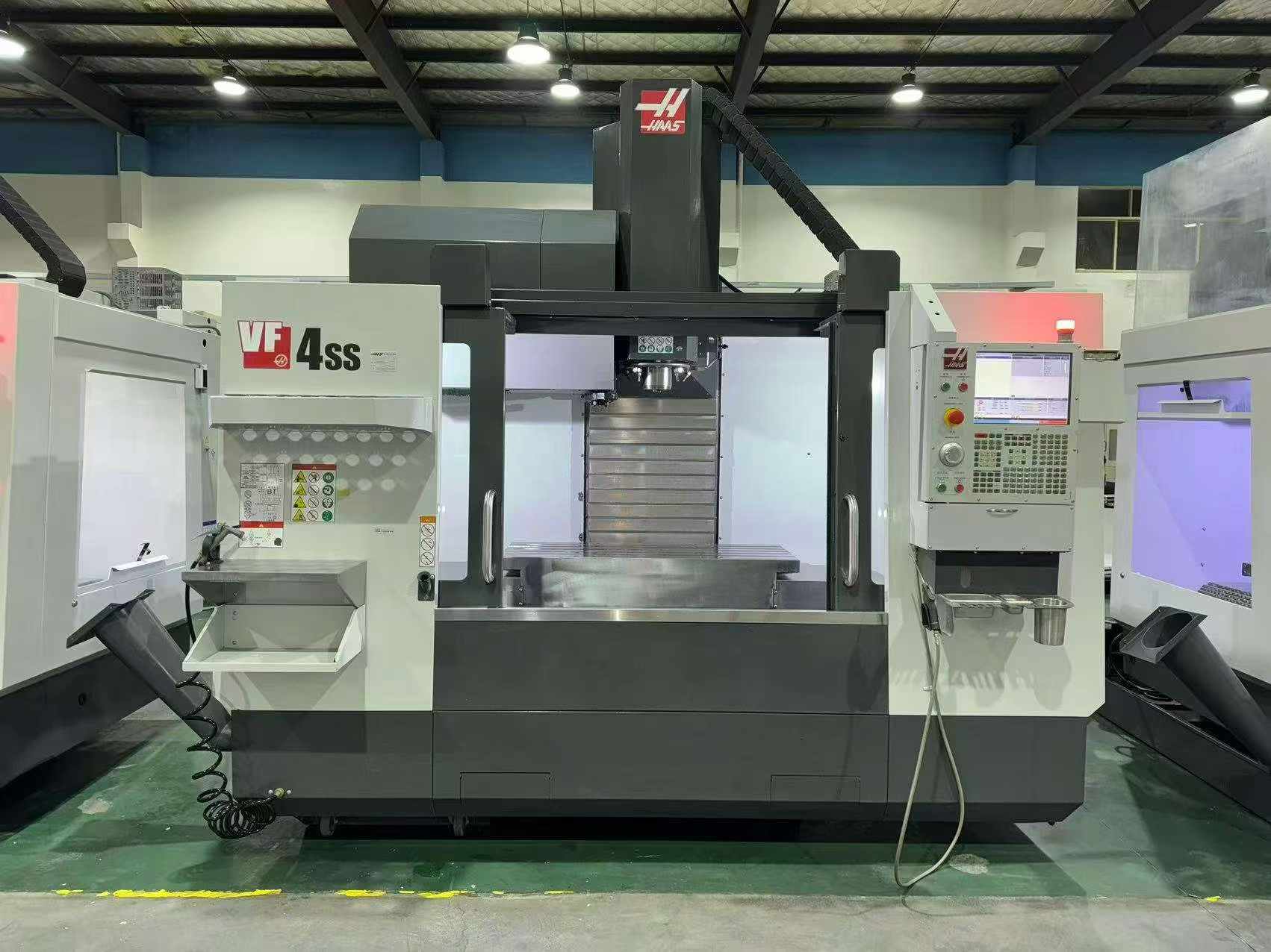 Used Haas VF-4 SS Machining Center photo 3