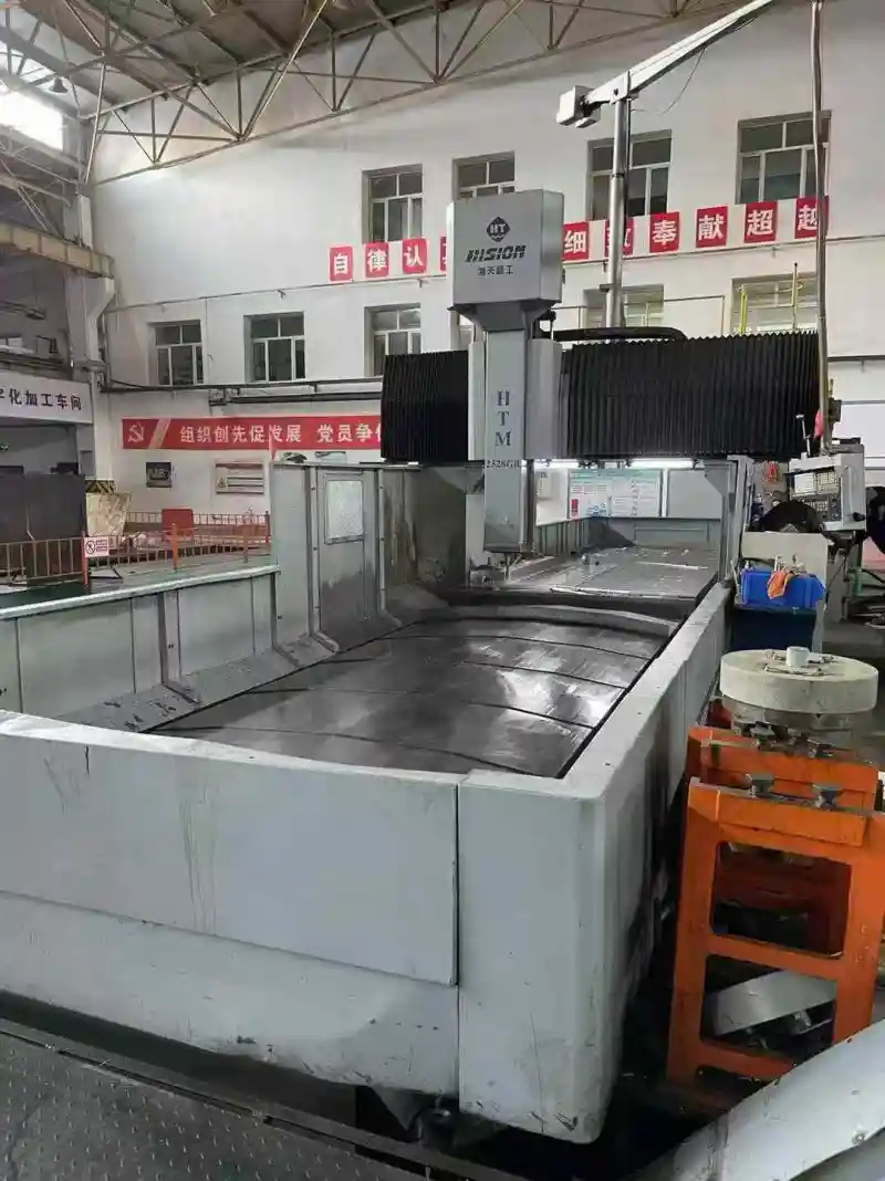 Used Haitian 6228 Gantry Milling Machine with Fanuc 31 i Control photo 1