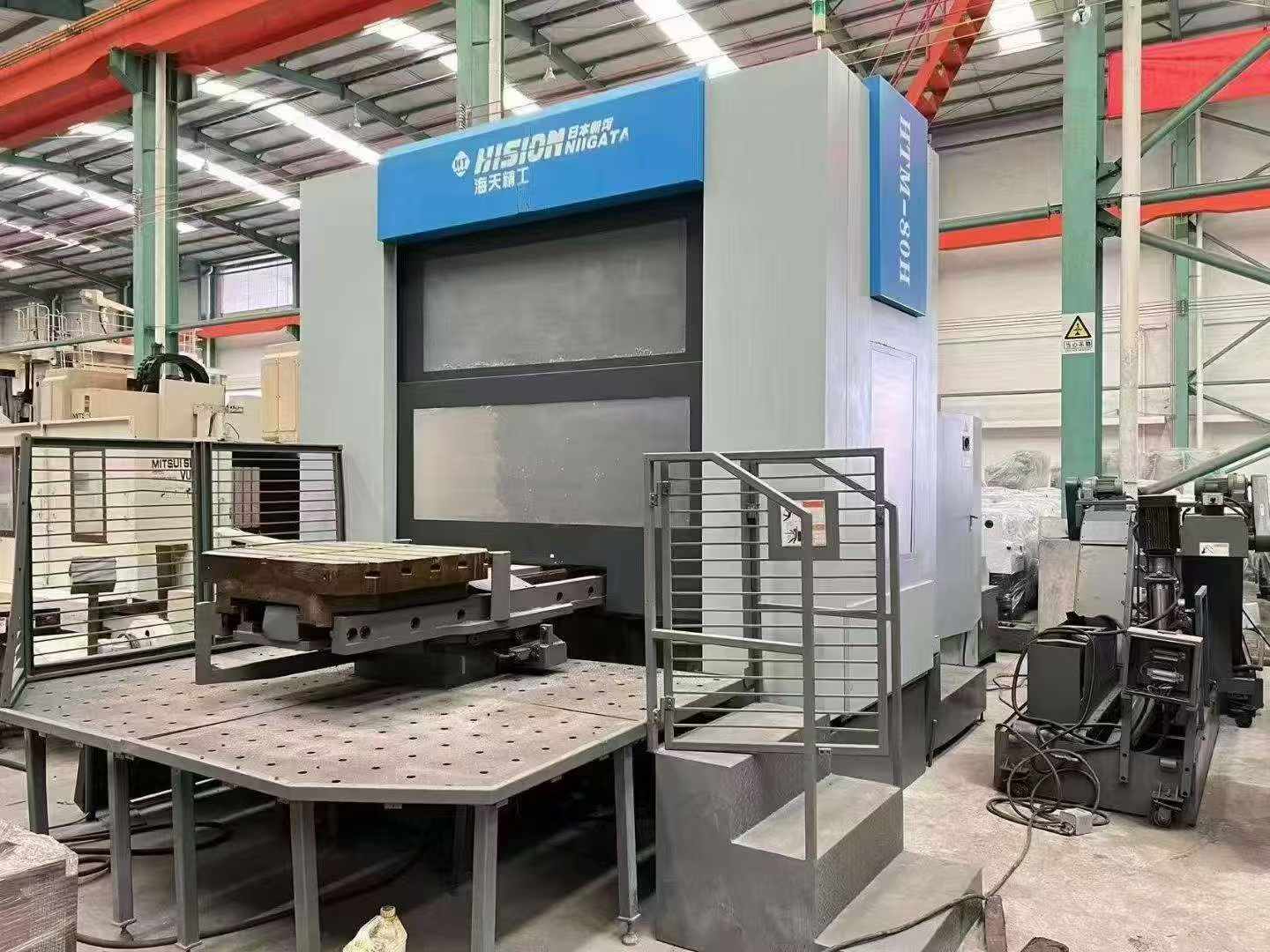 Used Haitian Horizontal Machining Center 80 H with Fanuc 31 i photo 2