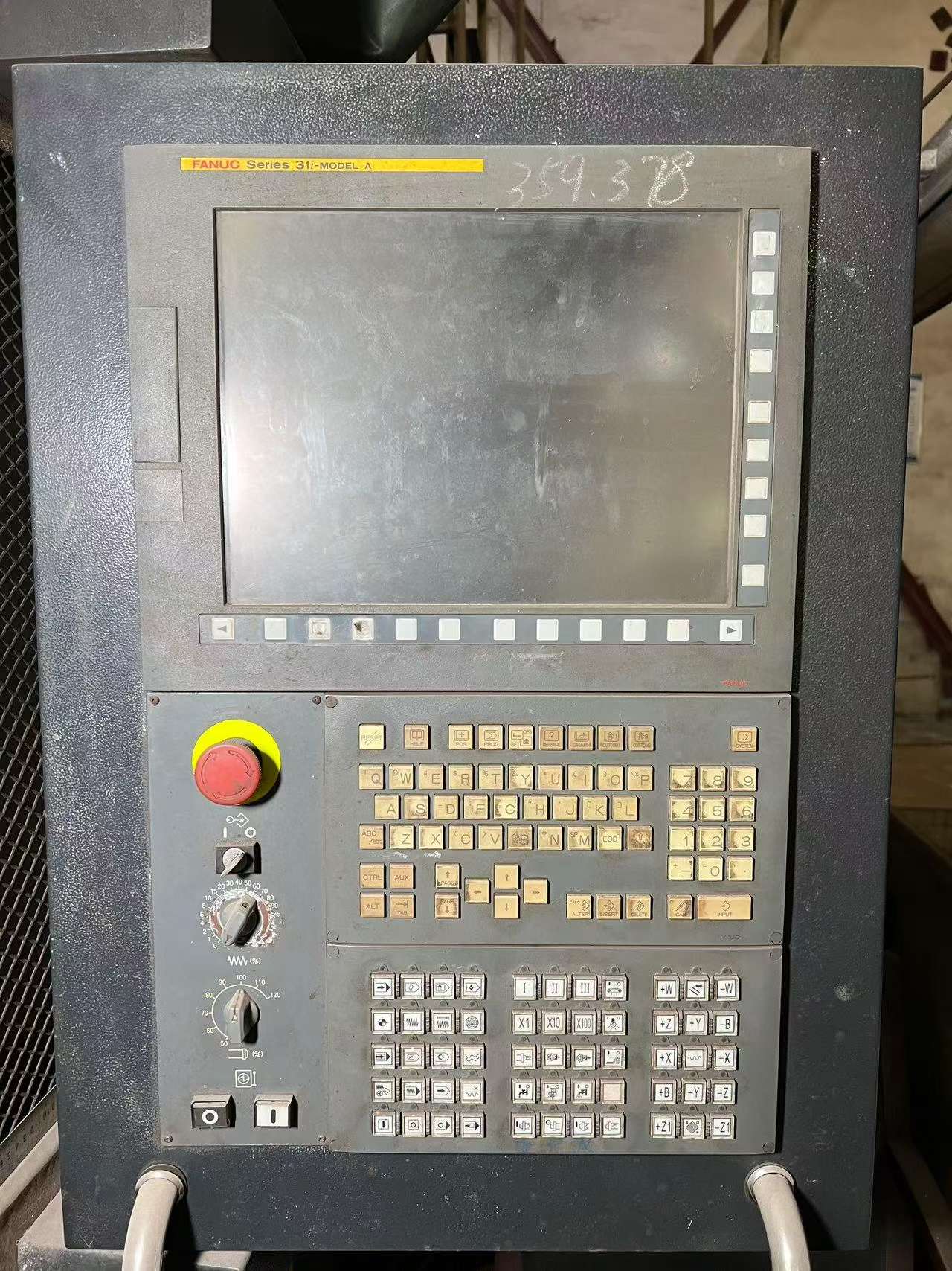 Used Hanchuan 6916 Floor-Type Boring and Milling Machine with FANUC 31 i photo 4