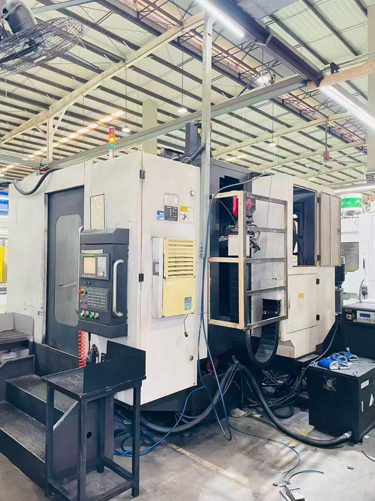 Used Hanchuan HMC 500 Horizontal Machining Center with Fanuc MD photo 2