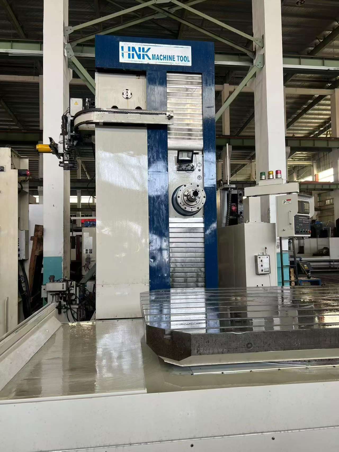 Used HNK HB-130 Horizontal Boring and Milling Machine photo 3