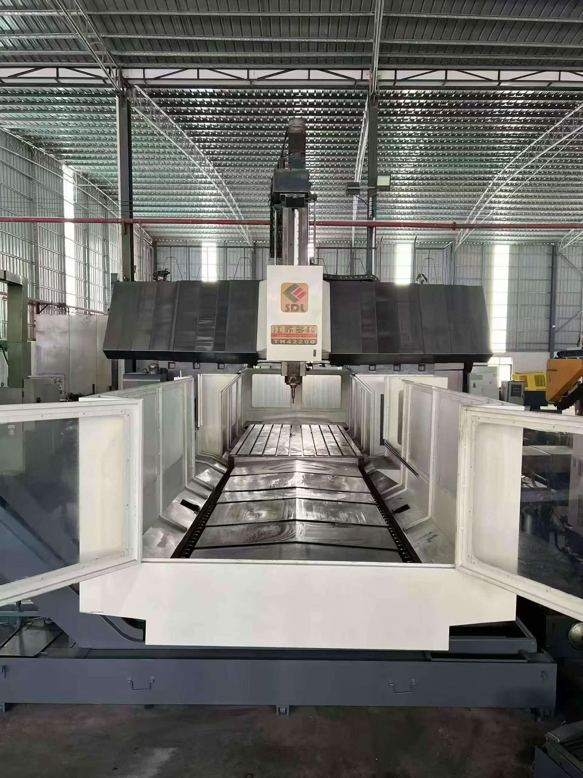 Used Jiangsu Duoling TH 42200 Gantry Machining Center photo 4
