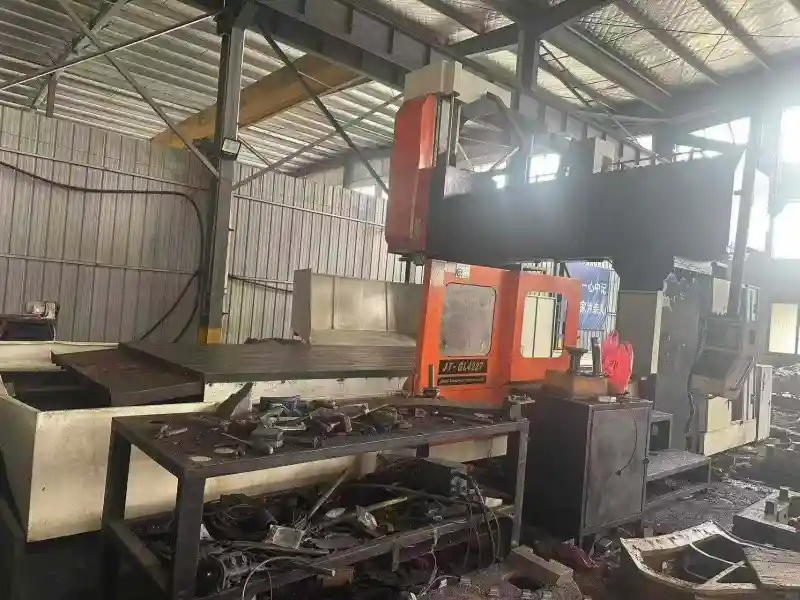 Used Jiatai 4227 Gantry Machining Center with Fanuc MD Control photo 1