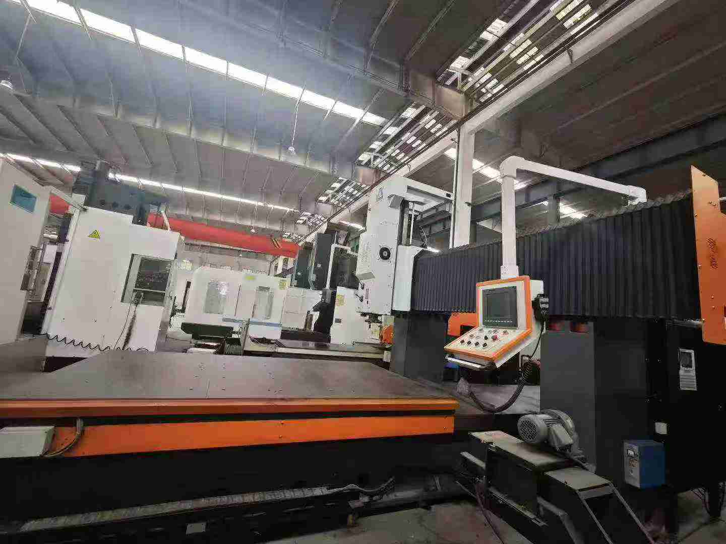 Used Jiuxun XK-3022 CNC Gantry Precision Milling Machine photo 3