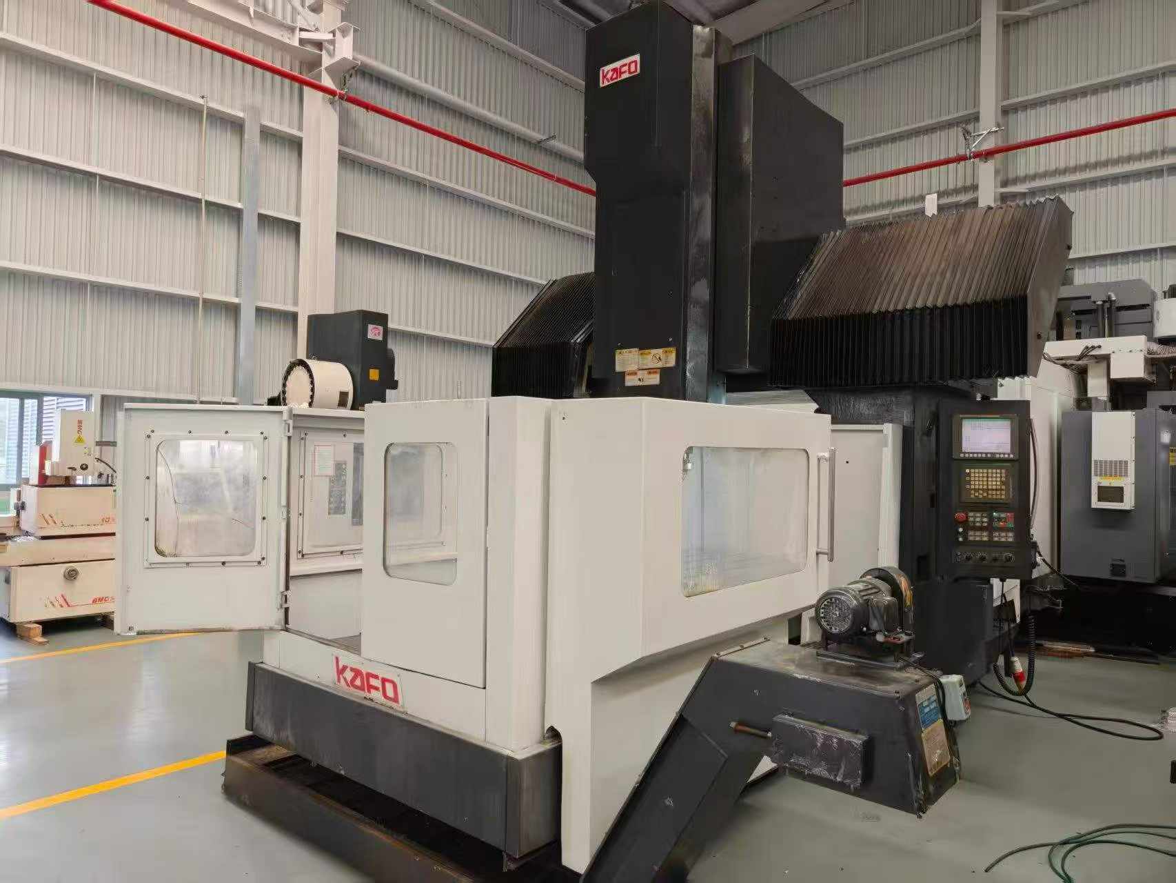 Used Kao Feng 1513 Small Gantry Machining Center with Fanuc Oi-MD photo 1