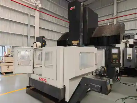 Kullanılmış Kao Feng 1513 Küçük Gantry İşleme Merkezi, FANUC 0i-MD Kontrollü