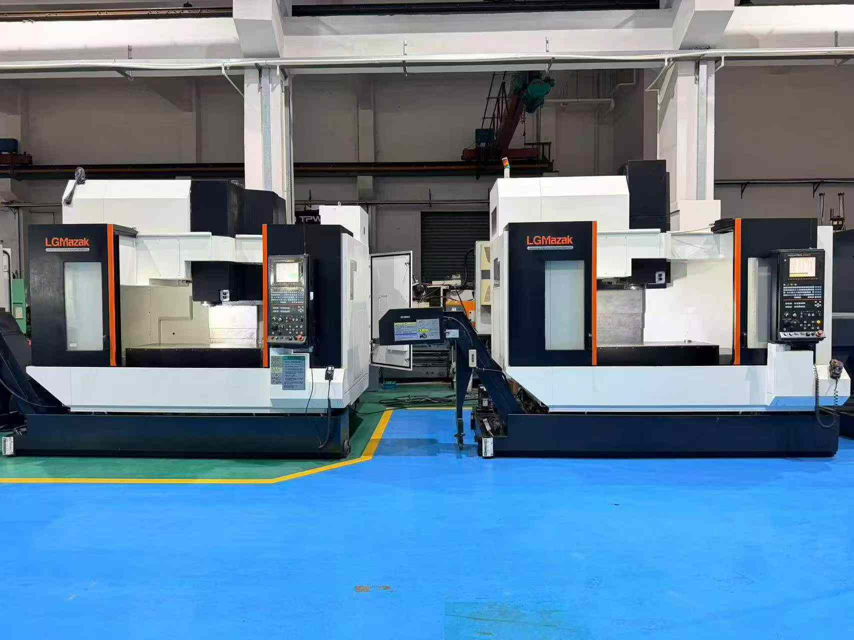 Used Mazak VCS 530 CL Vertical Machining Center photo 2