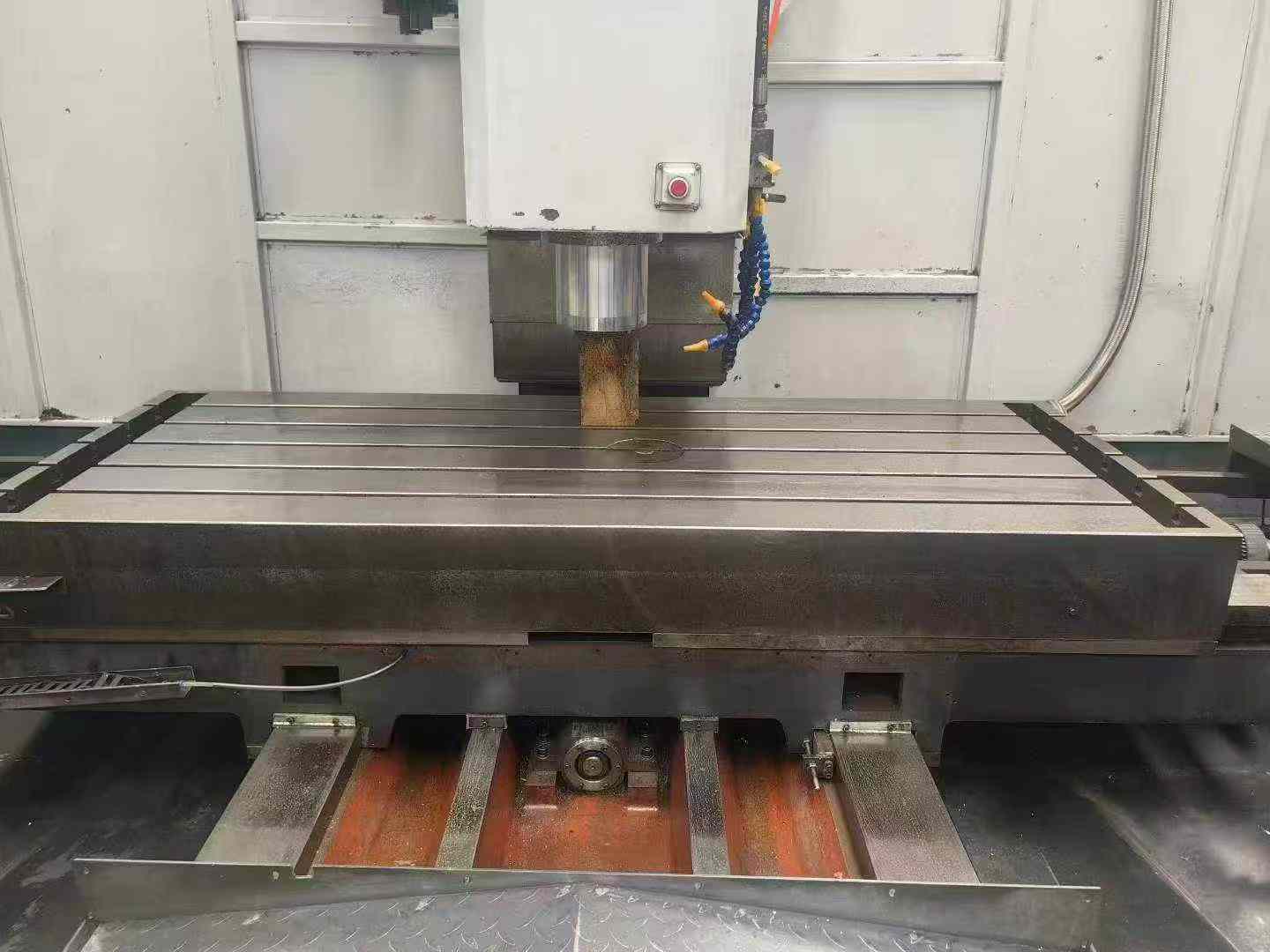 Used Nantong Xinxu 1880 Machining Center photo 3
