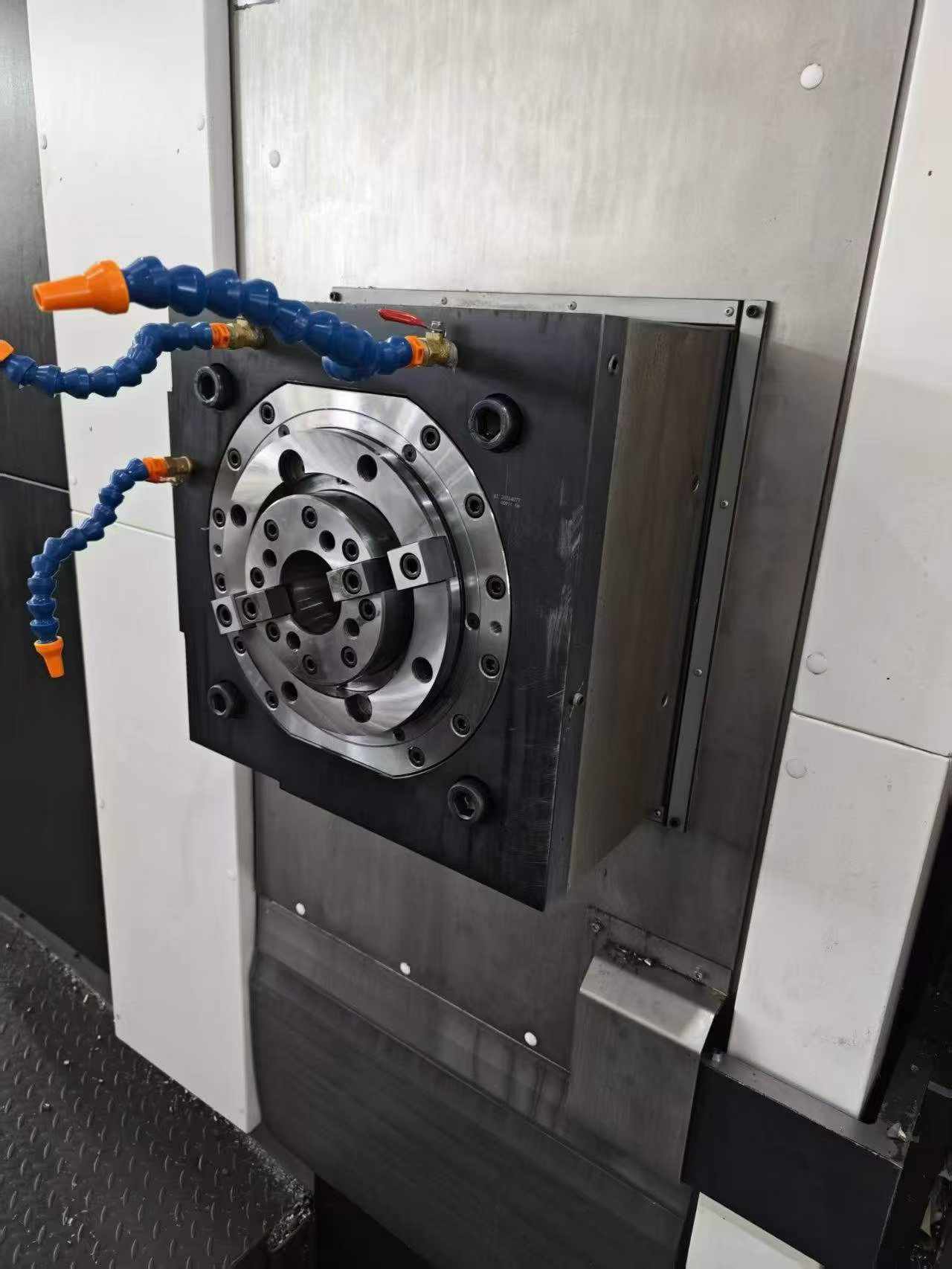 Used Neway 160 Square Ram CNC Boring and Milling Machine photo 3