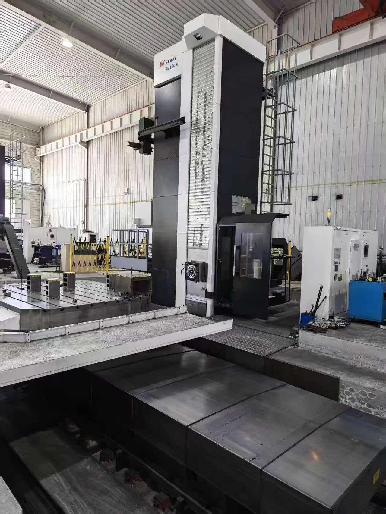Used Neway 160 Square Ram CNC Boring and Milling Machine photo 4