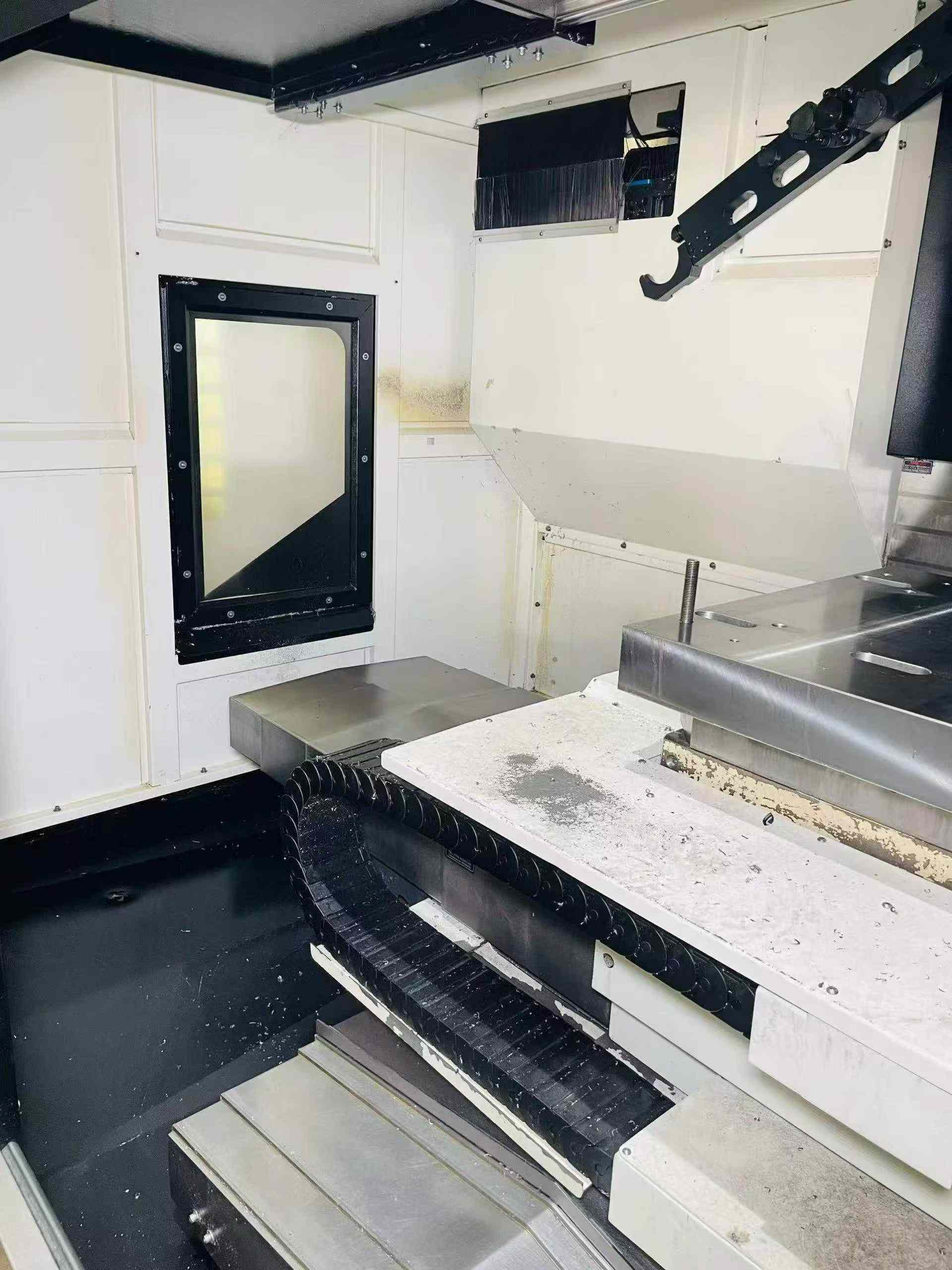 Used Qiaofeng JVH 500 Horizontal Machining Center with Fanuc MF Plus photo 3