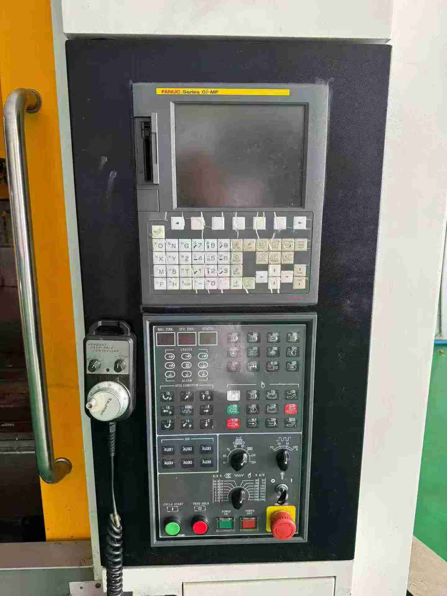 Used Runxing HS-850 HE Vertical Machining Center photo 2