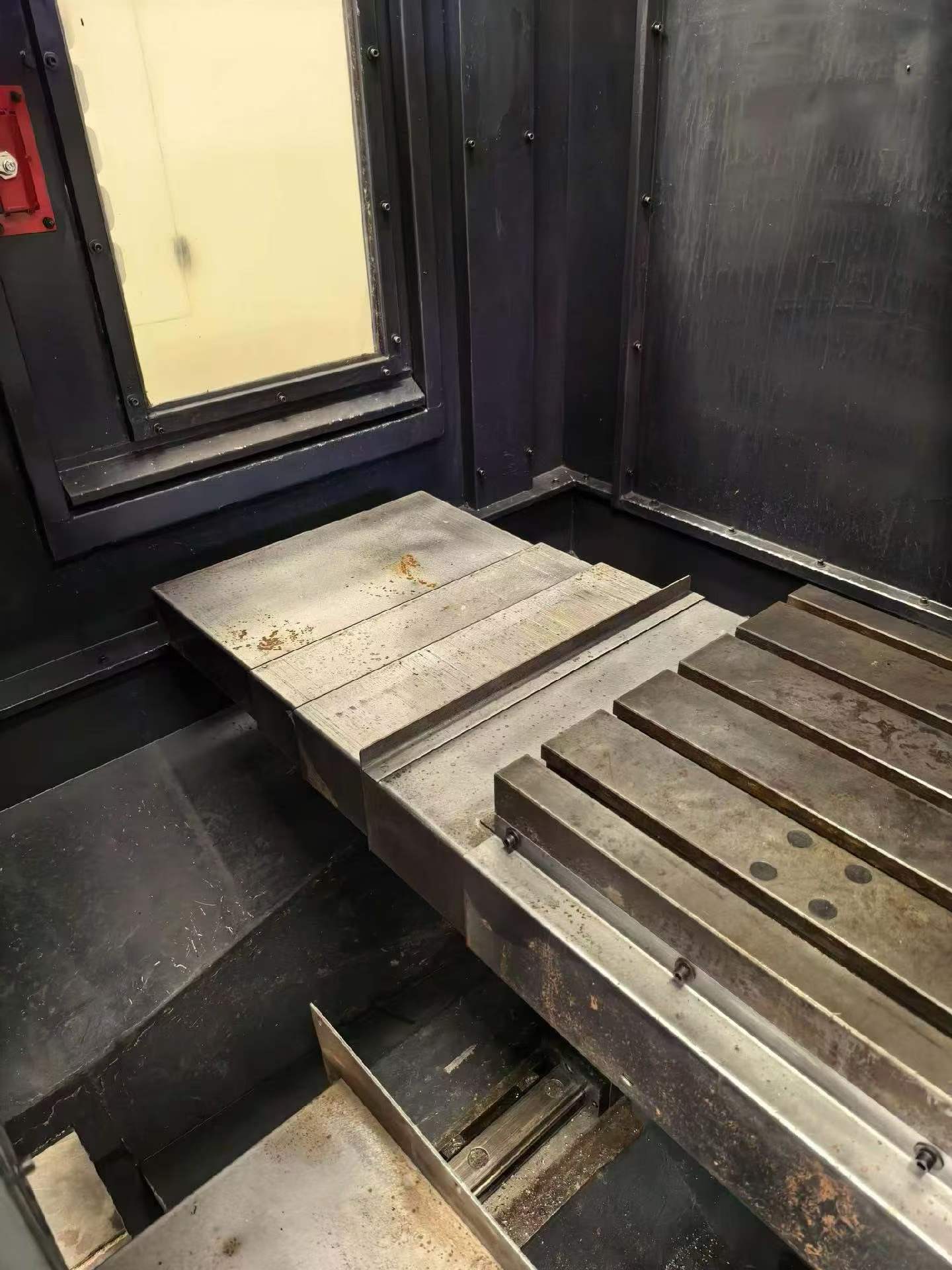 Used Shenyang 850 E Machining Center with Fanuc Control photo 3