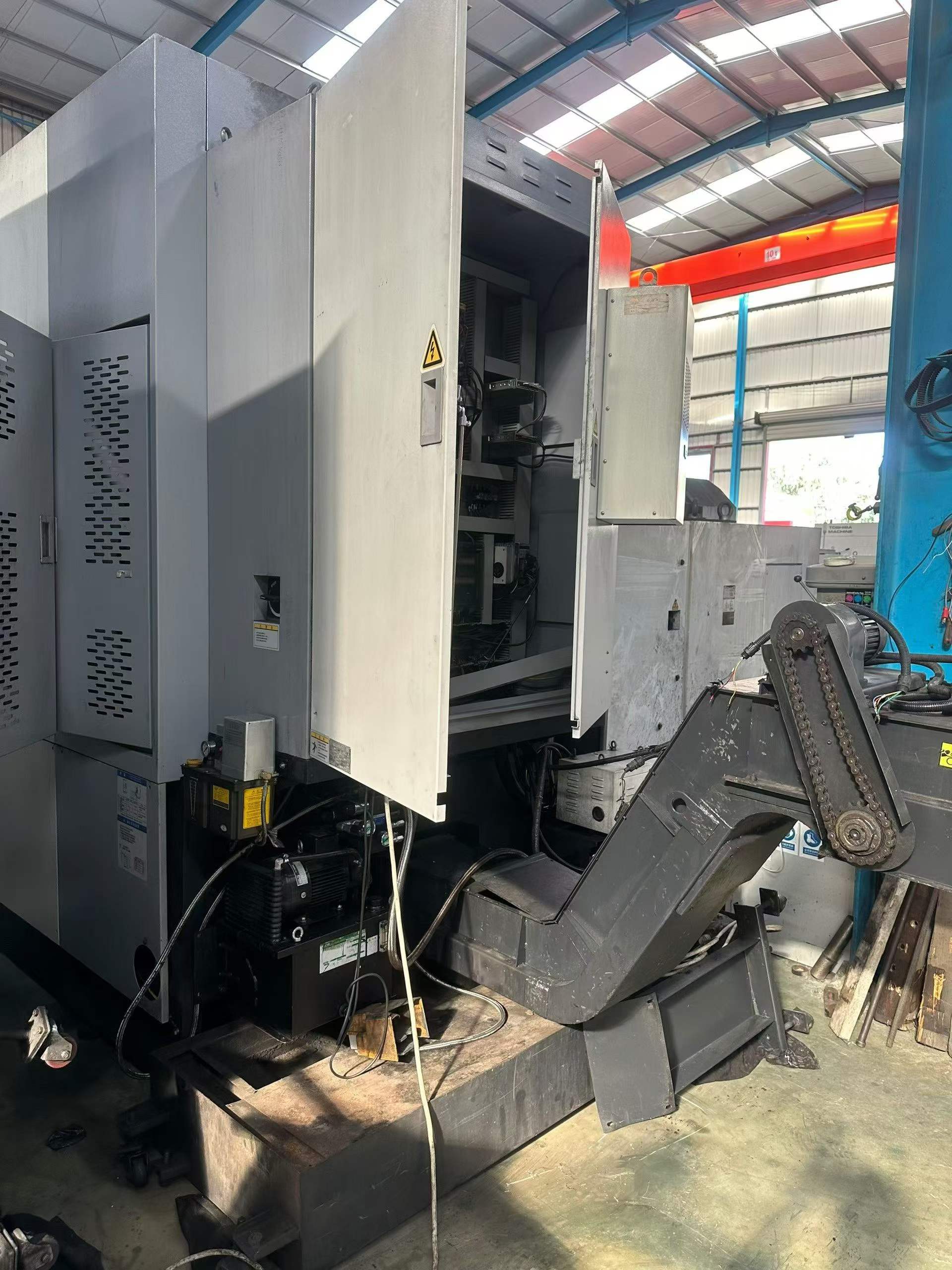 Used Shenyang V 6 C CNC Vertical Lathe with Fanuc Control photo 3