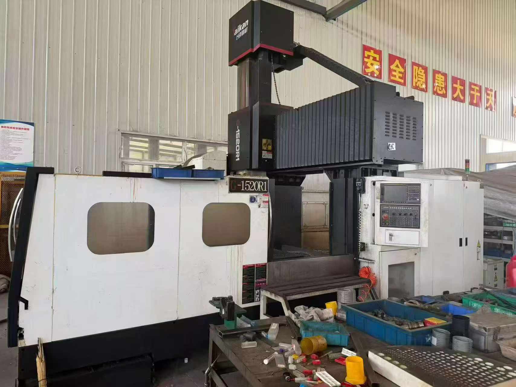 Used Taikan Gantry Machining Center, 2015, with Fanuc Control, Gear Head, Spindle Oil Cooler, Tool Magazine photo 1