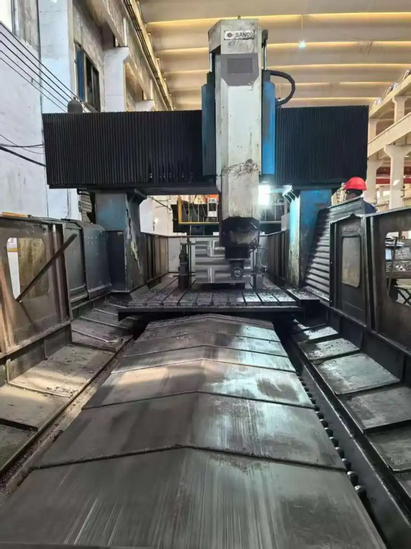 Used Taiwan Songying SDM-4225 Gantry Milling Machine with Fanuc MB Controller photo 1