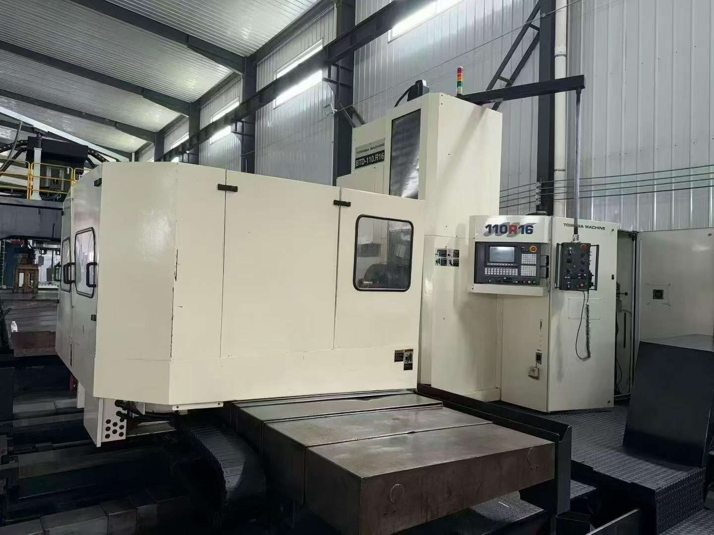 Used Toshiba 110 R 16 Milling-Boring Machining Center photo 2