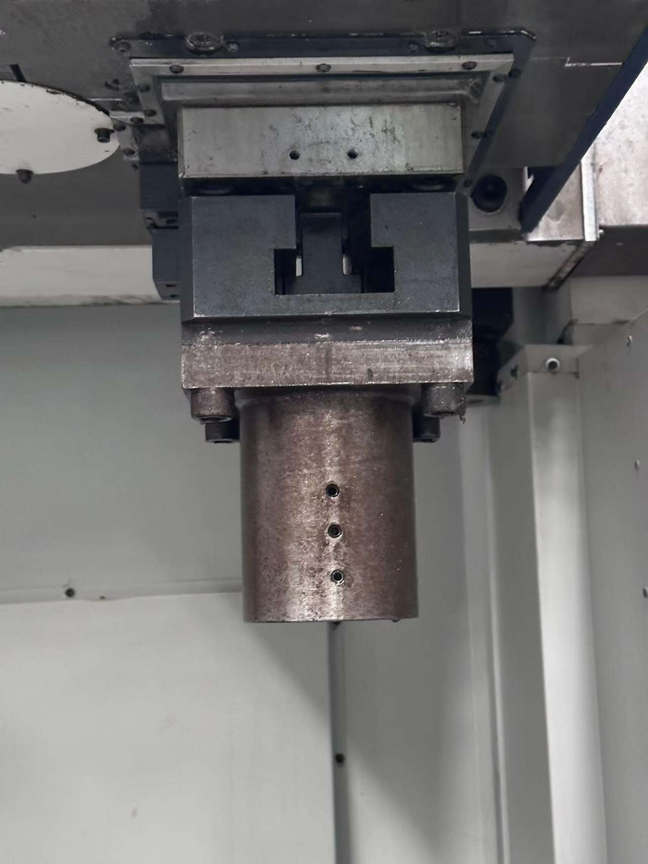 Used 荣田 VL-125 C CNC Vertical Lathe, 2016, Fanuc 31 i photo 4