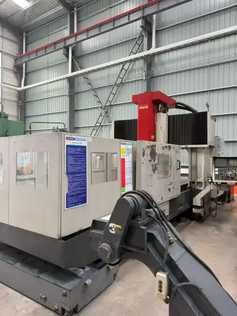 Fresadora de pórtico CNC Yawei SP 3016 usada con FANUC