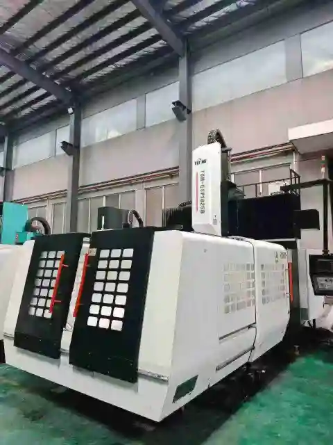 Kullanılmış Yeling TOM-QSP 1825 B CNC Portal Freze Makinesi