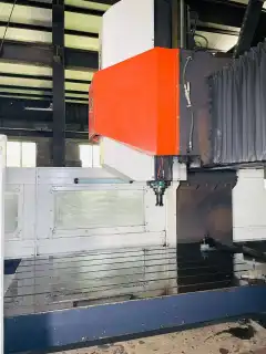 Used Yong Sen 2015 Gantry Machining Center with Fanuc MF Control, BT50 Spindle photo 4