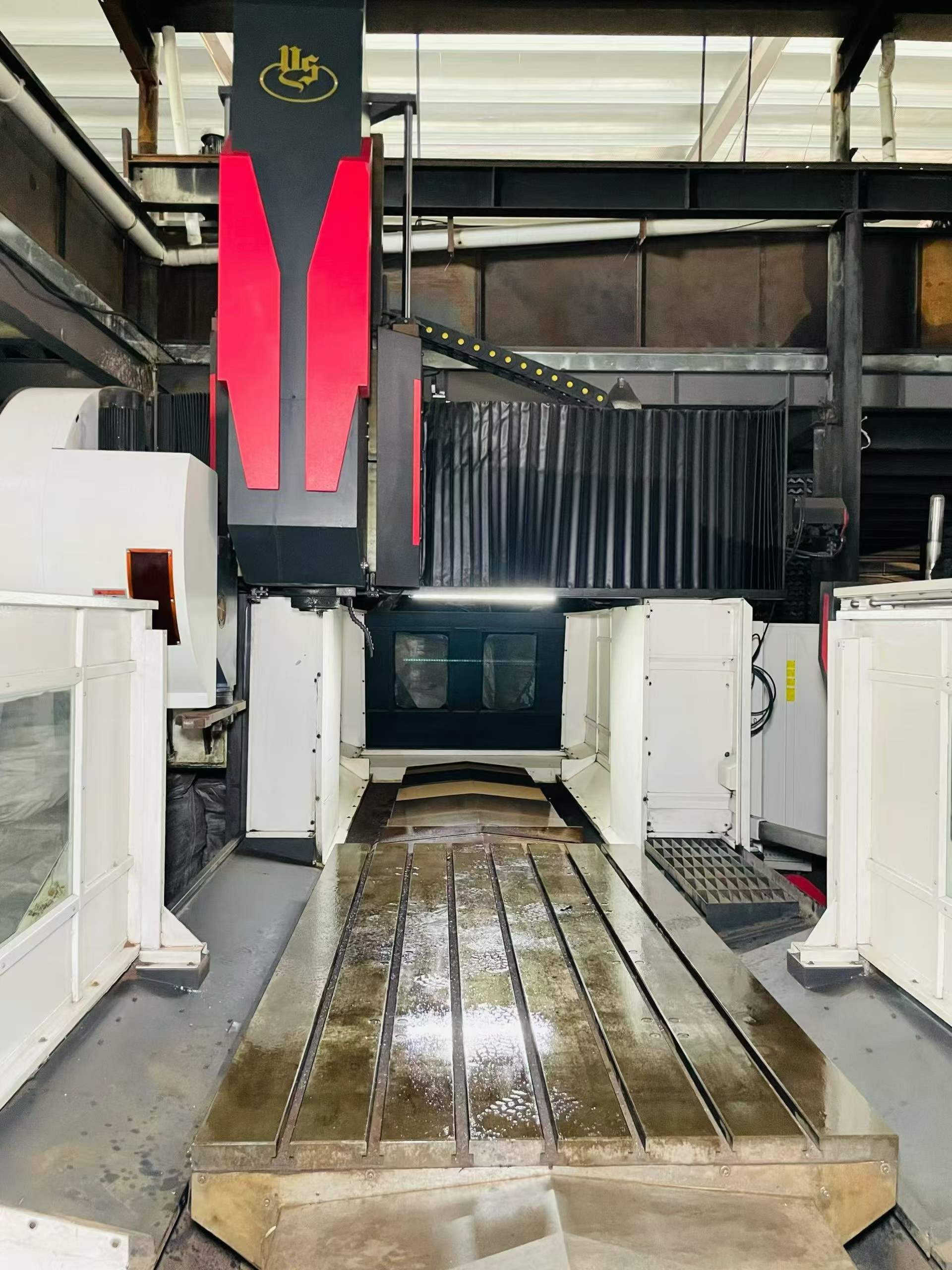 Used Yongsen 2214 Gantry Machining Center with Fanuc MFplus photo 3