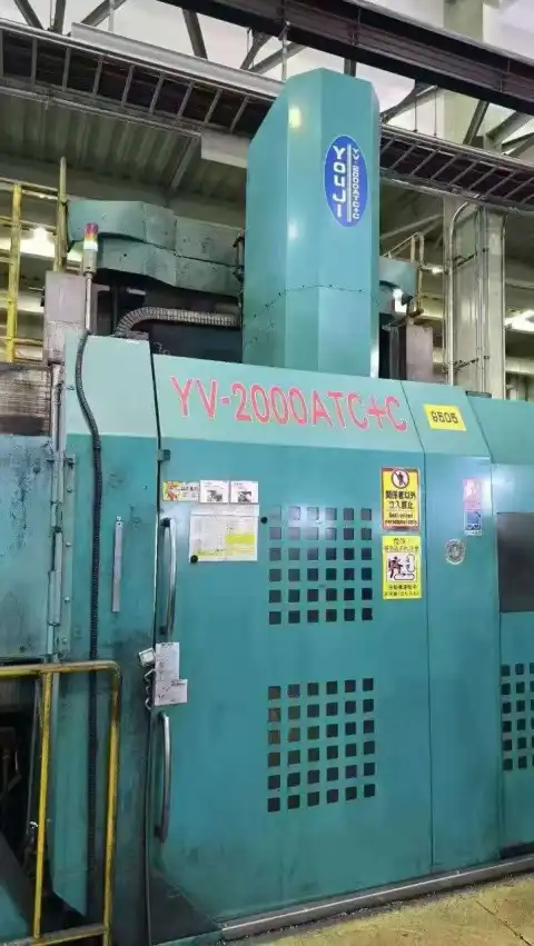 You Ji 2500 Pusat Bubut-Milling Vertikal Bekas dengan Kontrol FANUC