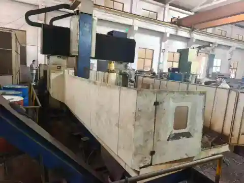 Б/у портальный фрезерный станок Zhongjie 2040 с системой управления Siemens