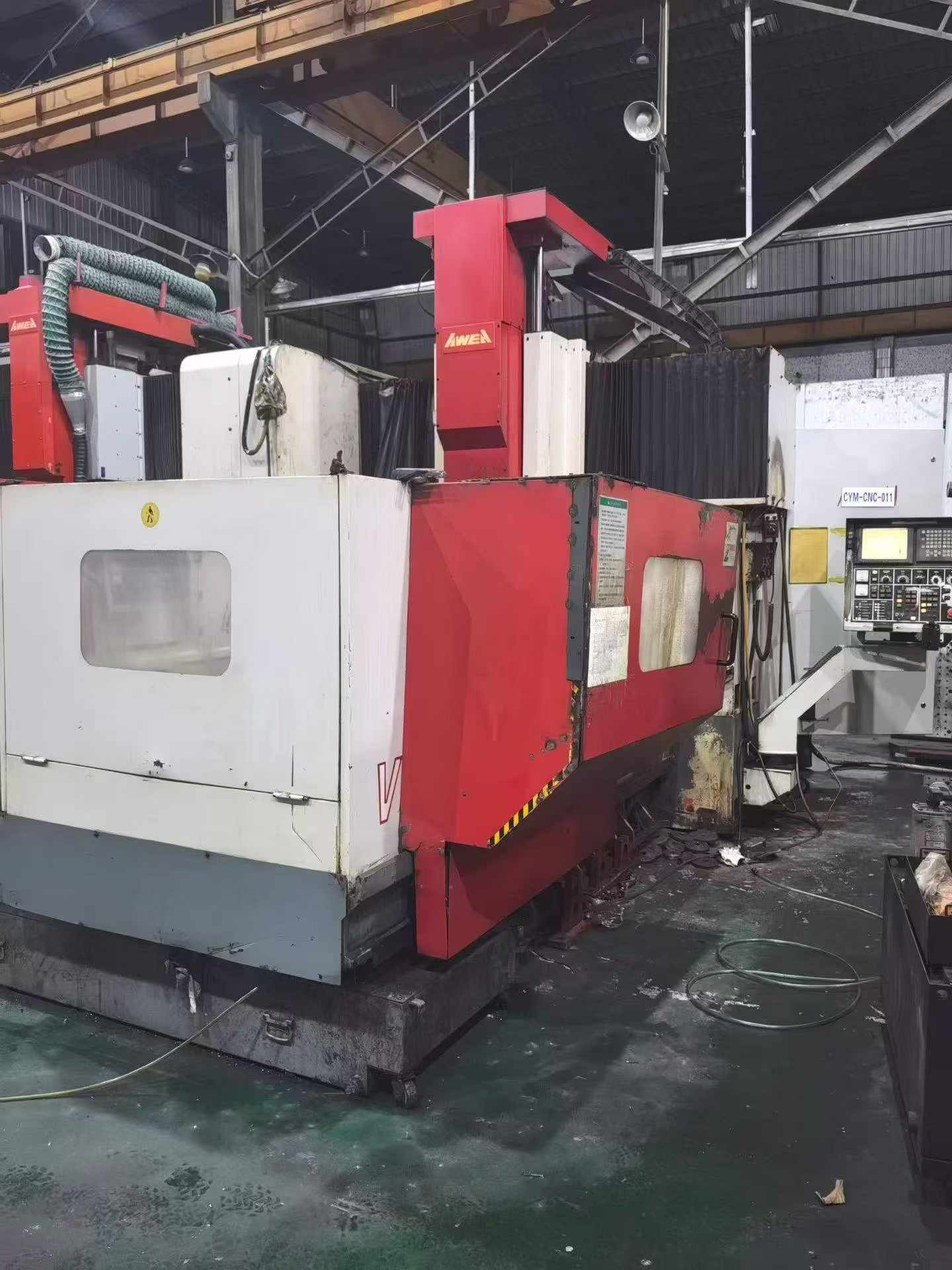 Yawei 2012 Gantry Machining Center with Fanuc 18 i-MB photo 3
