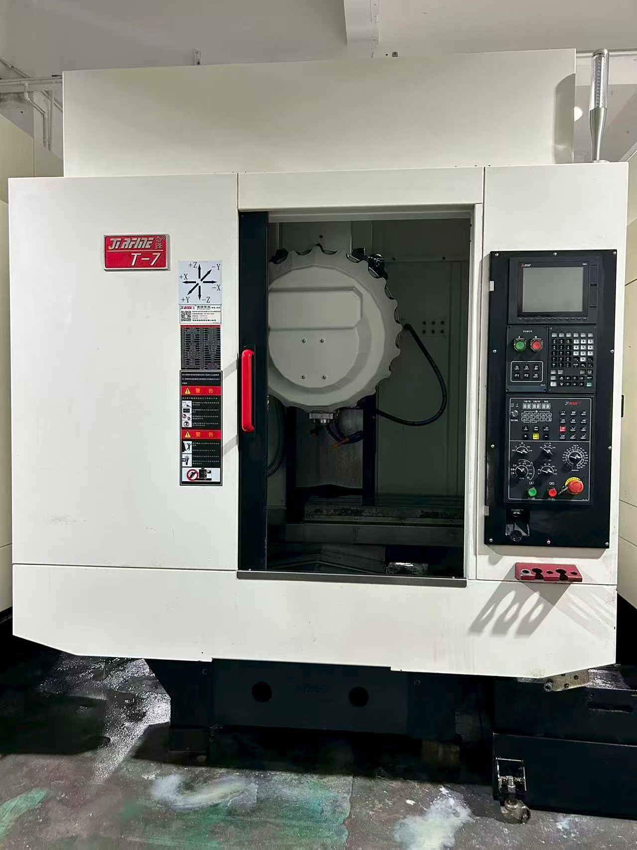 5 Units Qiaofeng T 7 Drilling and Tapping Center photo 2