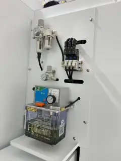 New T 600/T 700 CNC Drilling and Tapping Machine photo 7
