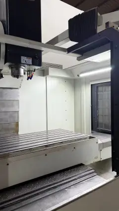 She Hong 1370 Vertical Machining Center with Fanuc MF photo 4