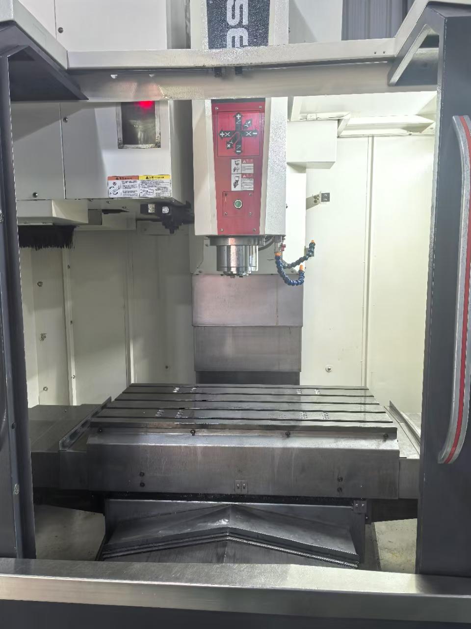 Taigung 856 L Machining Center with Mitsubishi M 80 photo 4