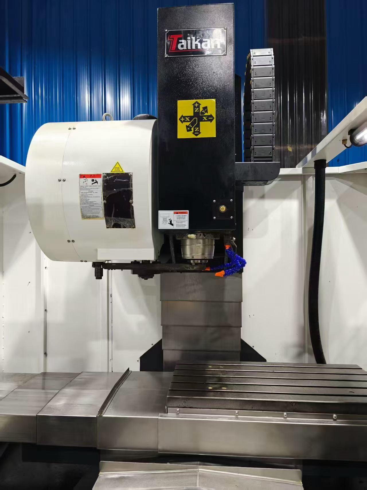 Used Taikan 850 Vertical Machining Center with FANUC 0i-MF photo 4