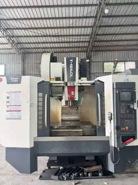 Used Taikan T-1260 L Machining Center with Mitsubishi M 80