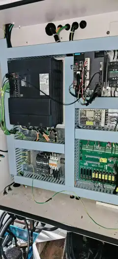 Taiwei T 6 Drilling and Tapping Center with Mitsubishi M 80 Control photo 5