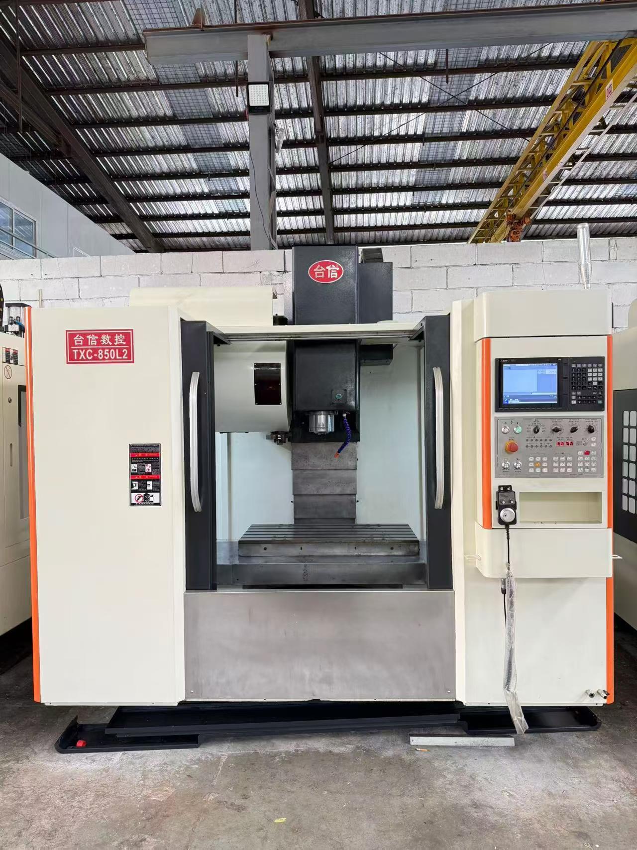 Used Taixin 850 L Vertical Machining Center with Mitsubishi M 80 photo 2