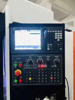 Used 1066 L Vertical Machining Center with Mitsubishi M 80 Control photo 3