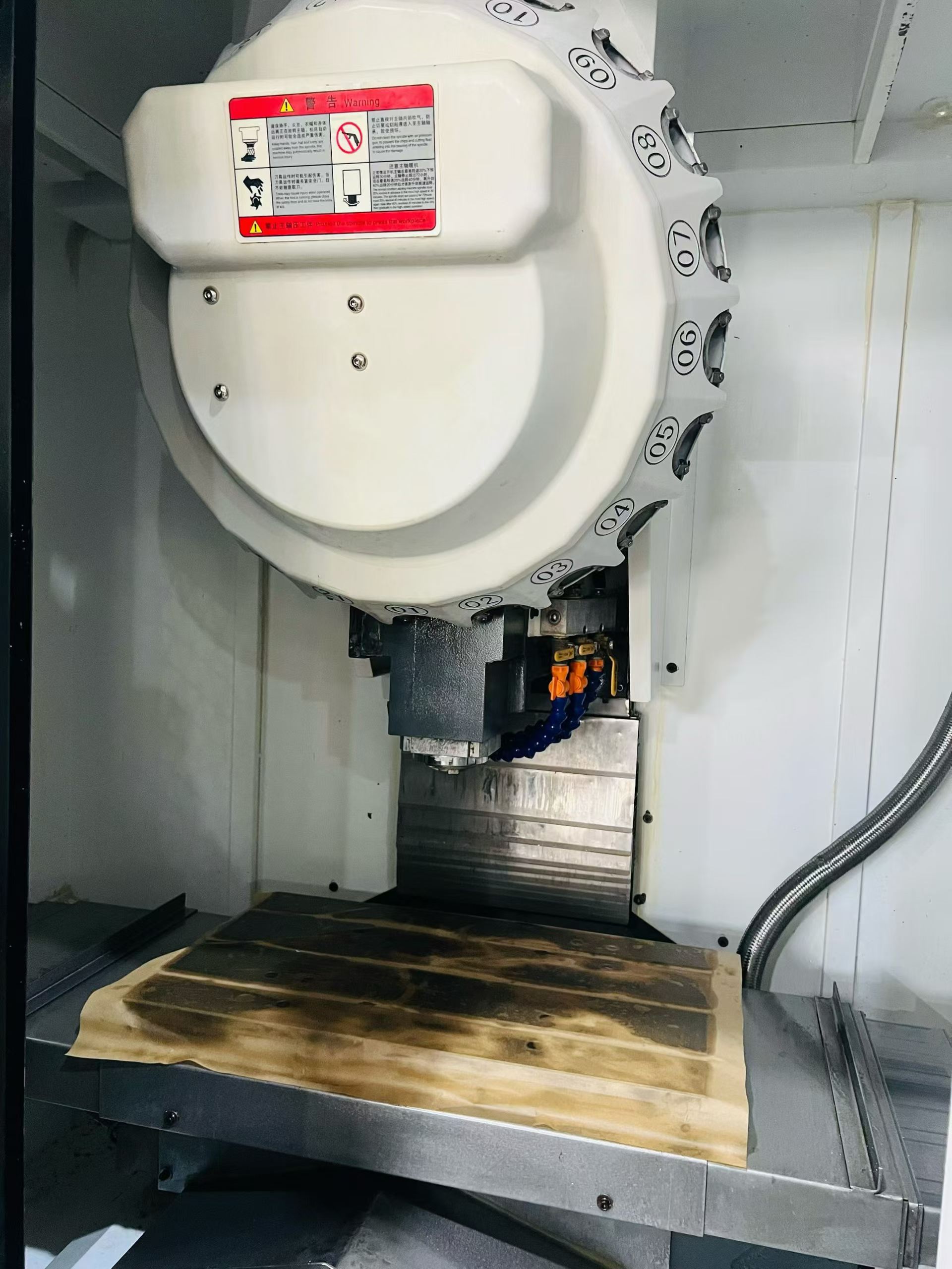 Used Chiao Hung T 6 Machining Center with Mitsubishi M 80 photo 2