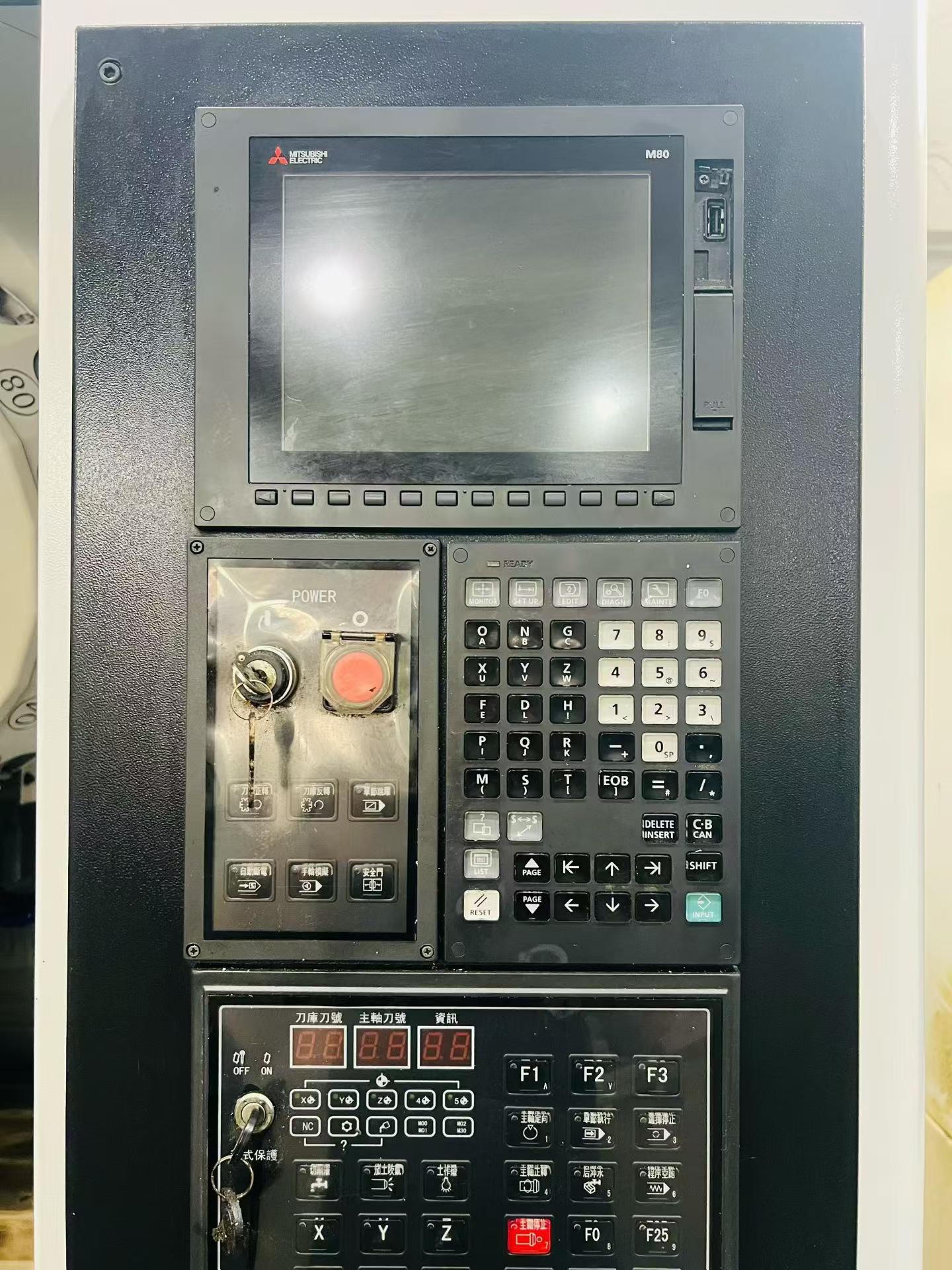 Used Chiao Hung T 6 Machining Center with Mitsubishi M 80 photo 3