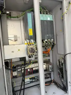 Used Hardinge 710 Vertical Machining Center with Siemens 828 D photo 6