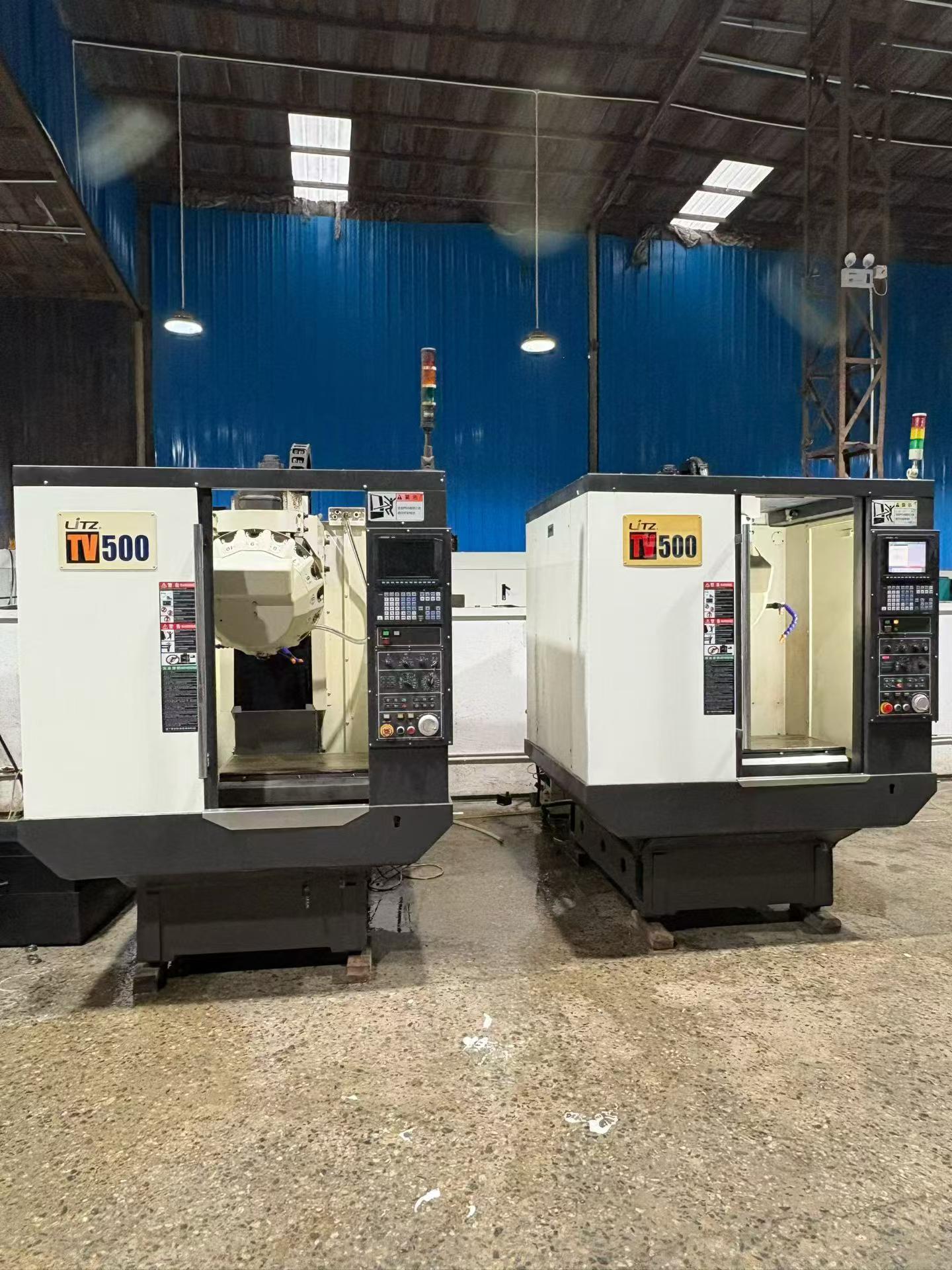 ศูนย์เจาะและต๊าปเกลียว Leadwell T 5 มือสอง พร้อม Mitsubishi M 70