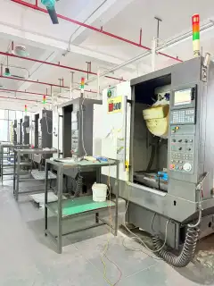 Used LITZ TV 500 Vertical Machining Center with Mitsubishi M 70 A photo 6