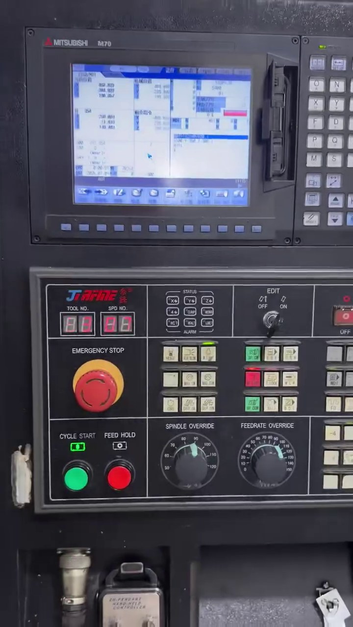 Used Qiaofeng 850 L Vertical Machining Center with Mitsubishi M70