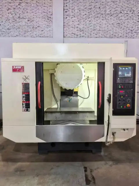 Qiaofeng T 10 Drilling and Tapping Center Bekas dengan FANUC MF Plus