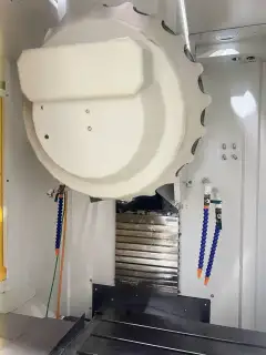 Used Runxing T 5 Drilling and Tapping Center with Fanuc MF Plus photo 4